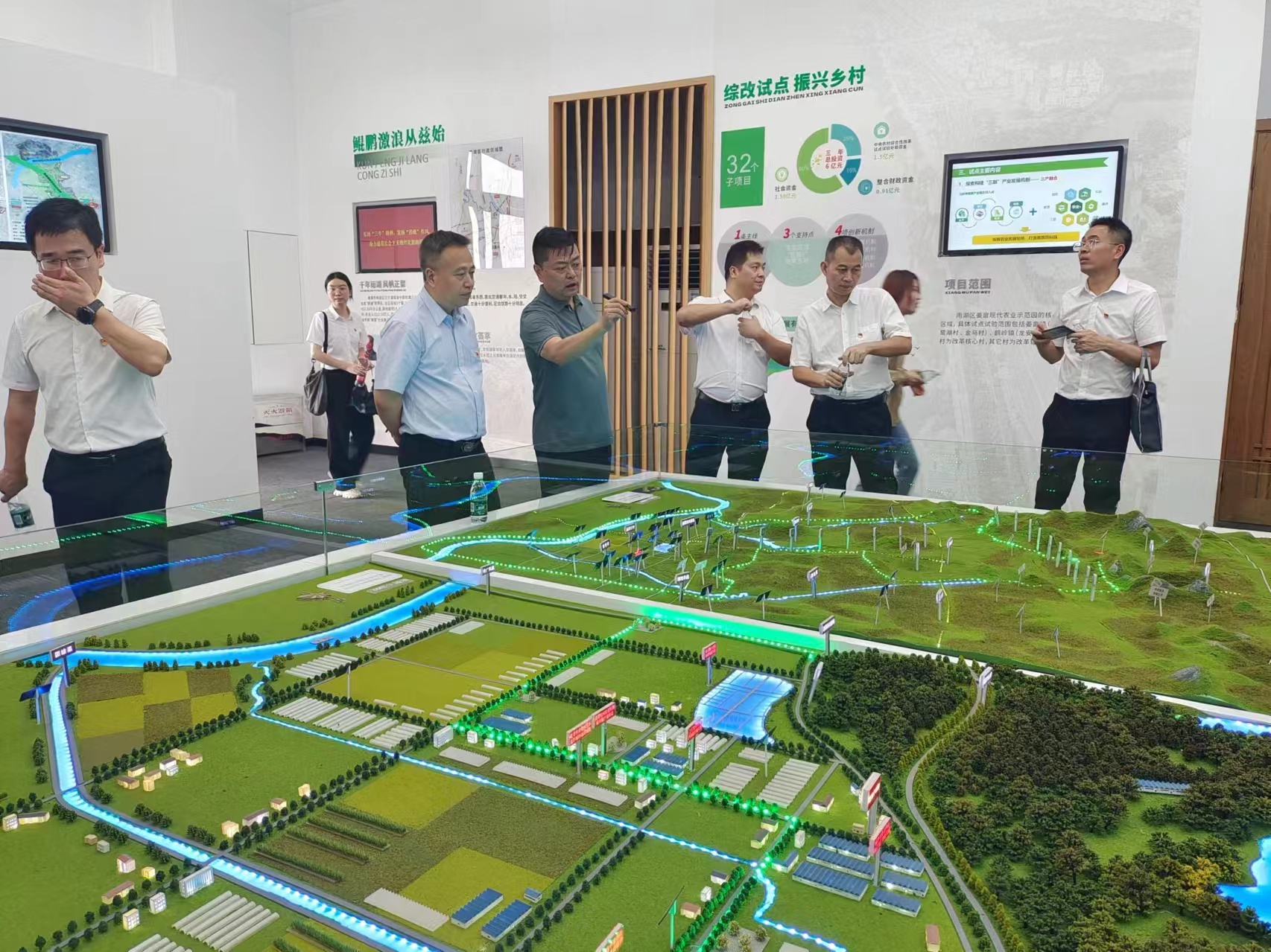 科技服務(wù)助力鄉(xiāng)村振興 湖南省農(nóng)業(yè)科研機構(gòu)聯(lián)合政府部門赴雨湖區(qū)開展科技服務(wù)與教育技術(shù)開發(fā)