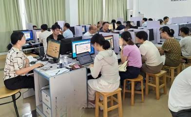 數智賦能教師隊伍建設——學院舉辦《人工智能素養》師資培訓