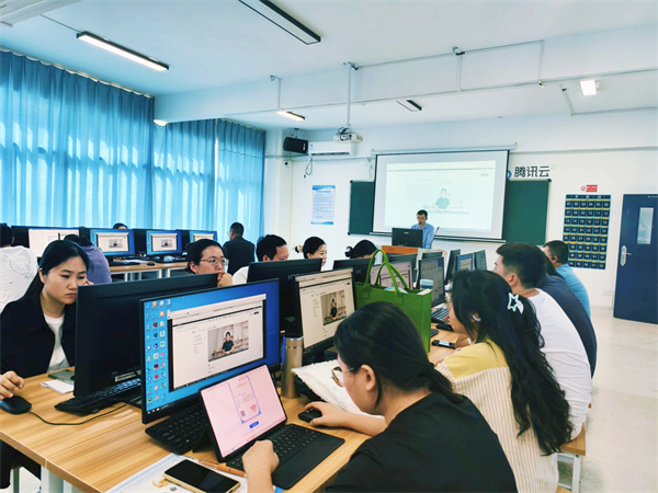 廈門華天涉外職業技術學院 融合教育科技，驅動技術開發新篇章